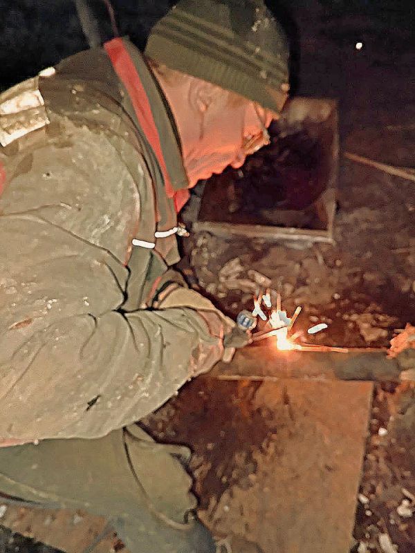 Иван Адамец: Сегодня, 16 марта, специалисты МУП АГД "УК Куйбышевского района" выполняли работы по устранению аварийных ситуаций на внутридомовых сетях центрального отопления и холодного водоснабжения