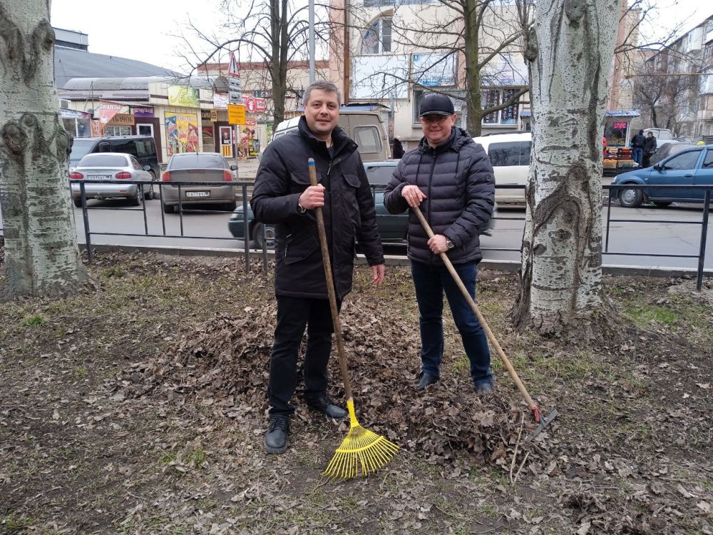 Василий Ткачук: В субботу, 23 марта, в Калининском районе г.Донецка состоялся субботник