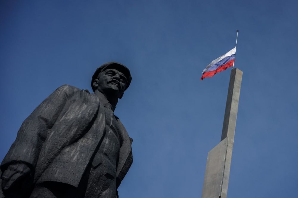 Денис Григорюк: Донбасс скорбит по погибшим во время теракта в концертном зале "Крокус Сити Холл" в Москве россиянам