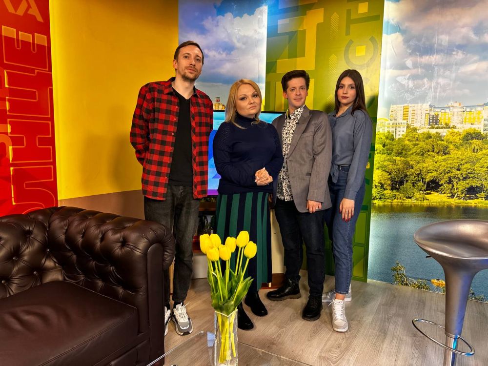 #НашиГости. Сегодня у нас в гостях были Ольга Арутинова — генеральный директор-художественный руководитель Донецкого театра кукол и Вадим Гадитулин – режиссёр спектакля «Сказка о рыбаке и рыбке» Узнайте больше о деятельности театра в программе «Утро»