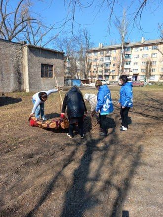 Юрий Будрин: Городская среда. Сегодня, 28 марта в рамках проекта "Городская среда" Всероссийской политической партии "Единая Россия" состоялась экологическая акция "Чистый четверг"