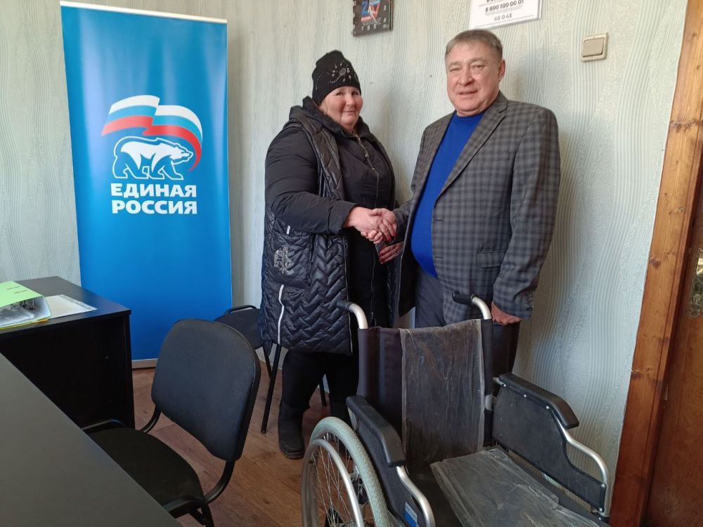 Прием граждан. Сегодня, 29 марта 2024 года глава администрации Кировского района г. Донецка Юрий Будрин провёл прием граждан в общественной приемной Всероссийской политической партии "Единая Россия"