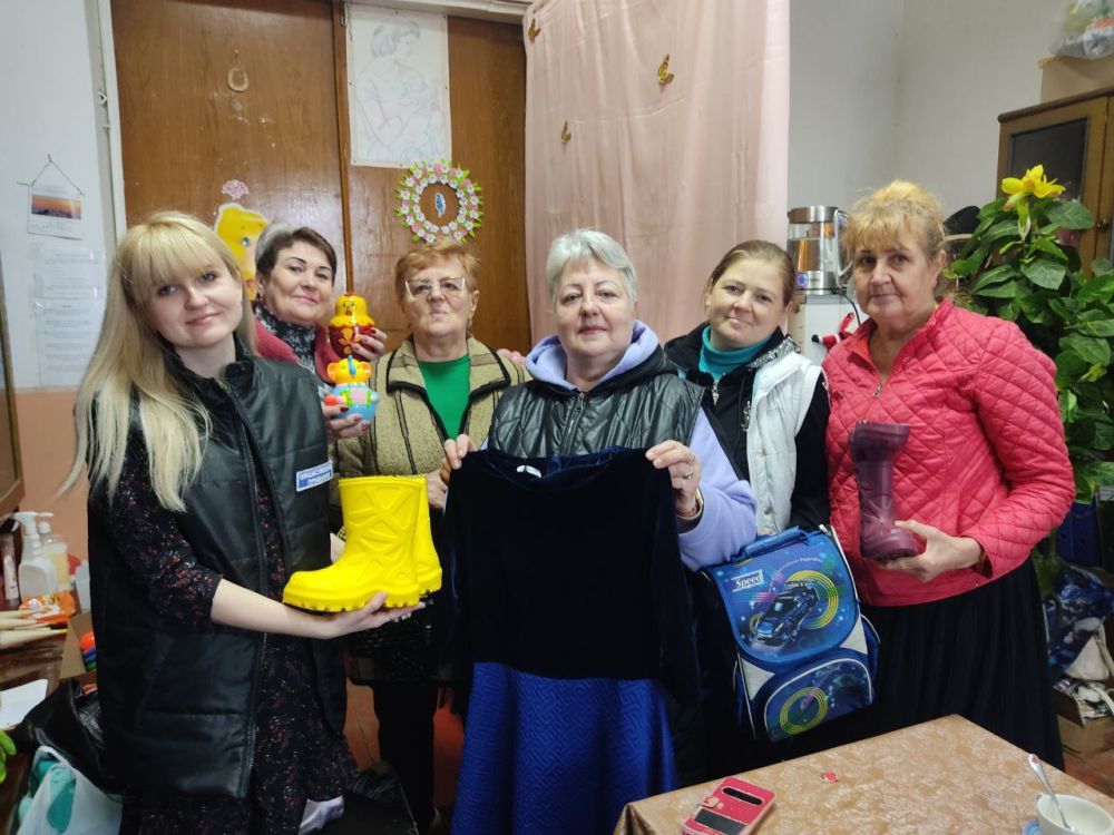 Иван Адамец: Сегодня, 1 апреля, руководитель общественной приемной ОД "ДР" Куйбышевского района Ольга Лисовец посетила общественную организацию «Многодетные семьи Куйбышевского района «Семья», которая находится в МБУ «Дворец Культуры им. Т.Г Шевченко»