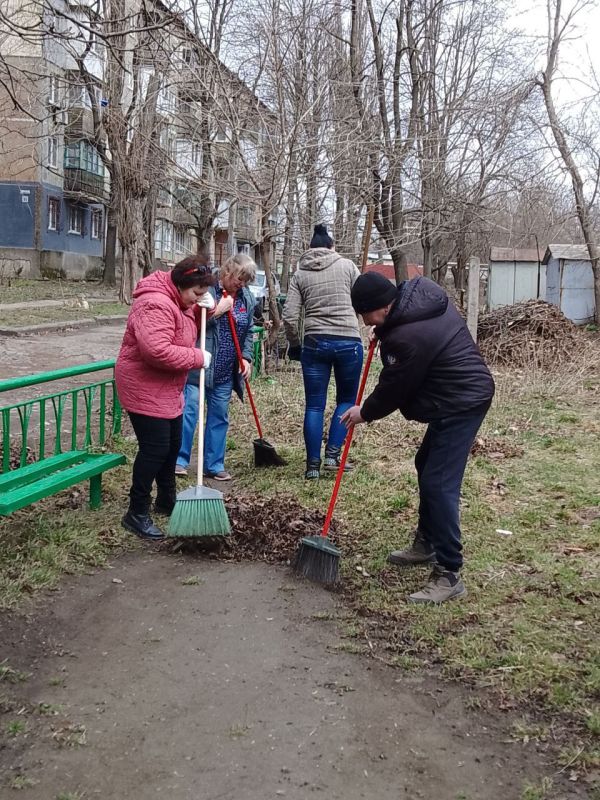 Юрий Будрин: Благодарим жителей Кировского района, принявших участие в субботнике