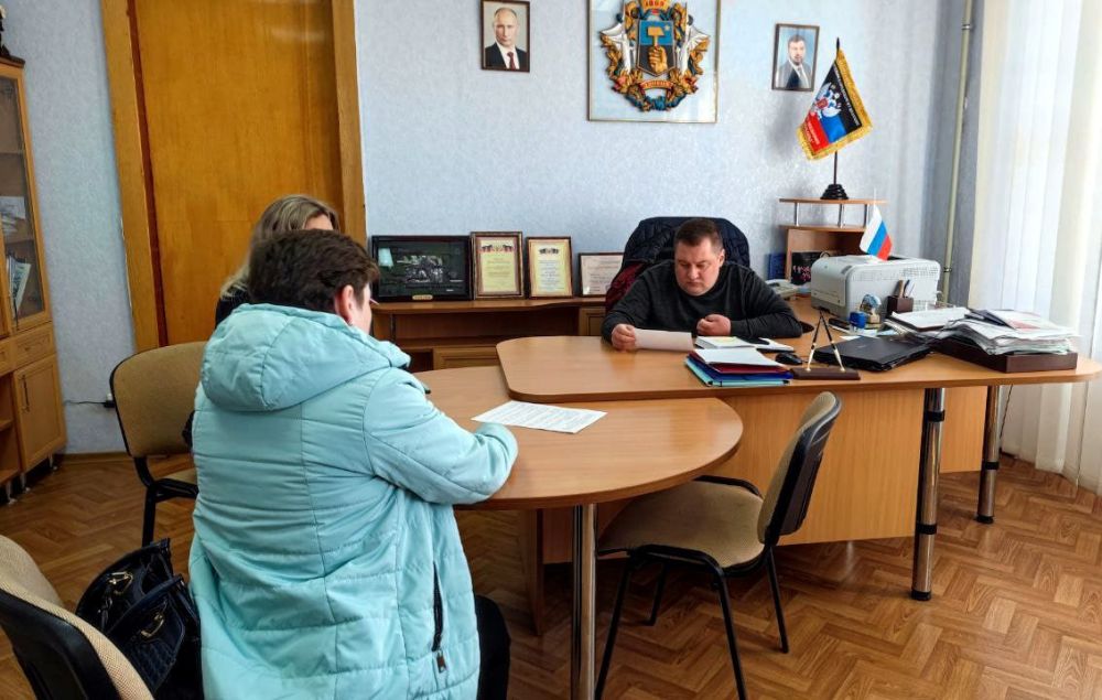 Иван Адамец: В Куйбышевском районе прошел прием граждан руководителями администрации района