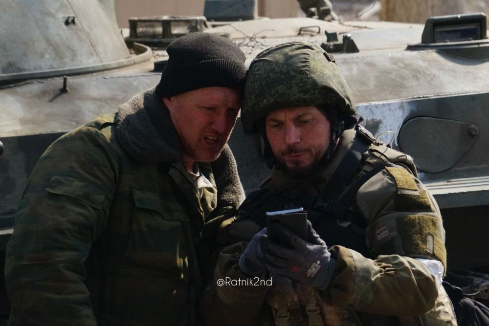 Михаил Андроник: Мариуполь. Начало СВО. Наши войска с боями продвигаются по левому берегу