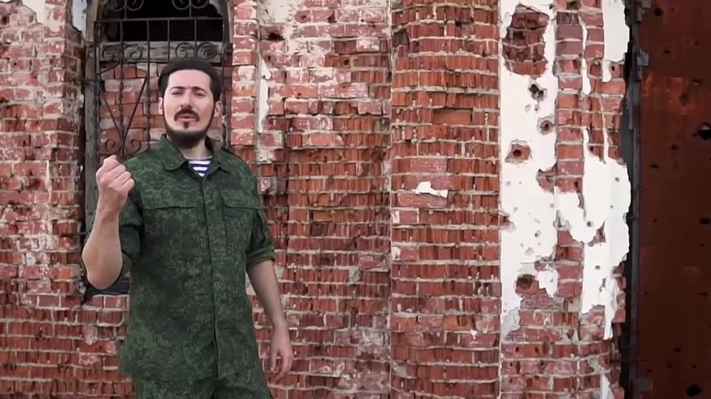 Борис Рожин: СЕРИЯ 4 «КРЕПОСТЬ». 4-я серия сериала «Холодная весна» затрагивает тему одного из главных успехов под Донецком...