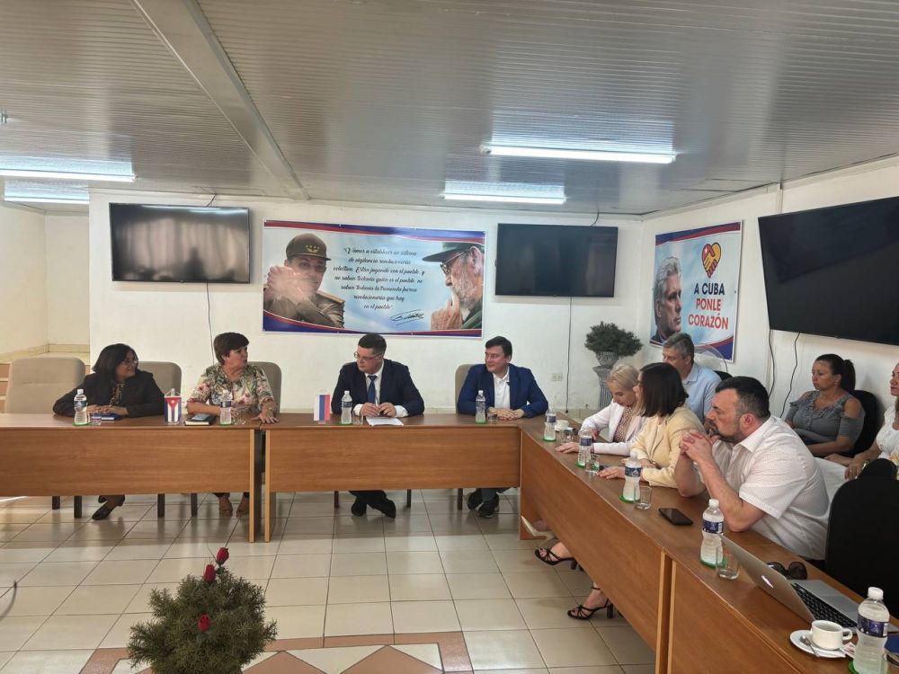 Жители Кубы получили доступ к более 2 тыс. электронных книг на русском языке, а также познакомились с "Азбукой Донбасса"