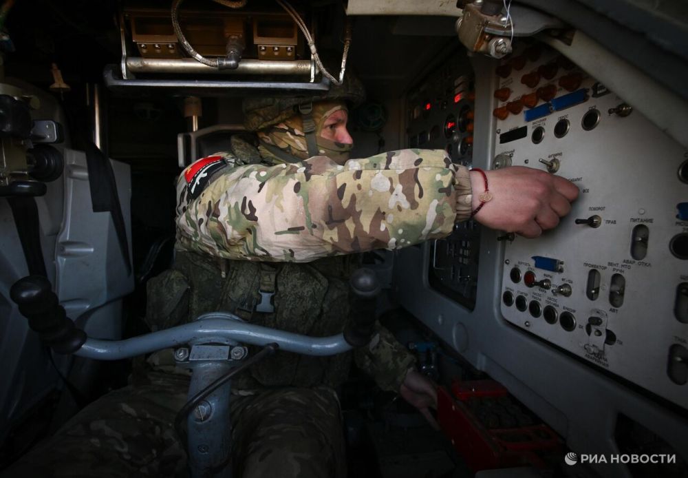 Силы ПВО сбили украинский беспилотник над поселком Гольмовский