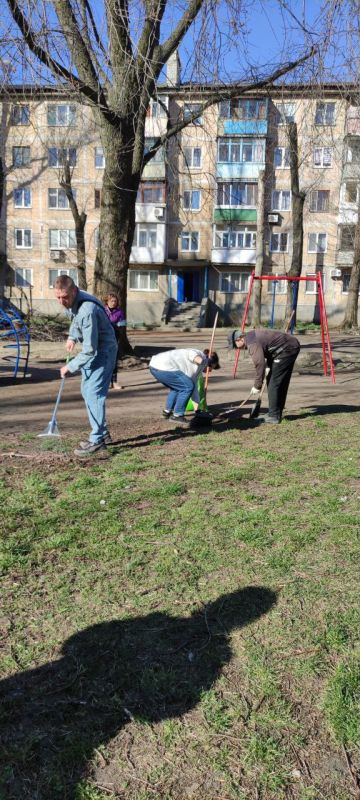 Юрий Будрин: Городская среда. Сегодня, 04.04.2024 , сотрудники жилищной организации ООО «Горняк-2015» в рамках реализации...