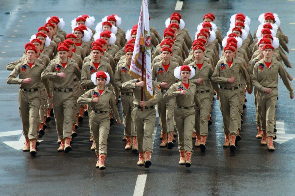 Алексей Дорофеев: Сегодня отмечает первый, пятилетний юбилей региональное отделение Всероссийского детско-юношеского военно-патриотического общественного движения «Молодая Гвардия – Юнармия»