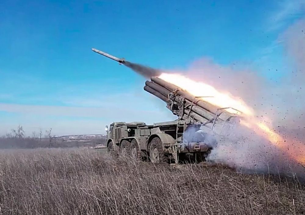 В Минобороны России сообщили о групповом ударе по аэродромам Украины и иностранным наёмникам Киева