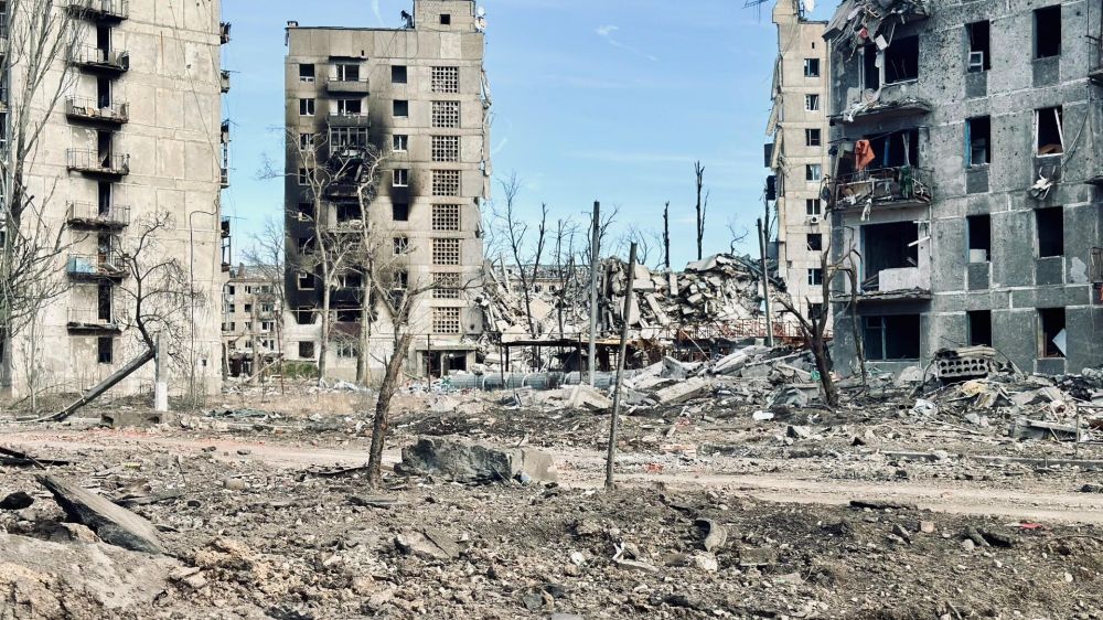 В Авдеевке снесут часть жилых домов - Гагин