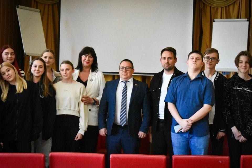 «Наша Республика создана по воле народа»: участник «Русской весны» Андрей Крамар рассказал, как создавалась ДНР