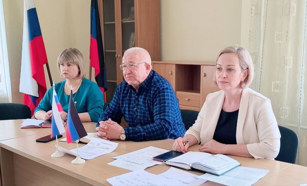 Сегодня, 17 апреля, руководитель Управы Петровского внутригородского района Администрации городского округа Донецк, ...