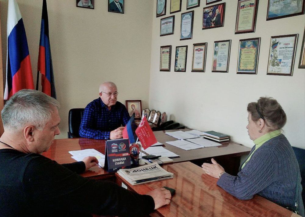 Прошёл еженедельный приём жителей Петровского района