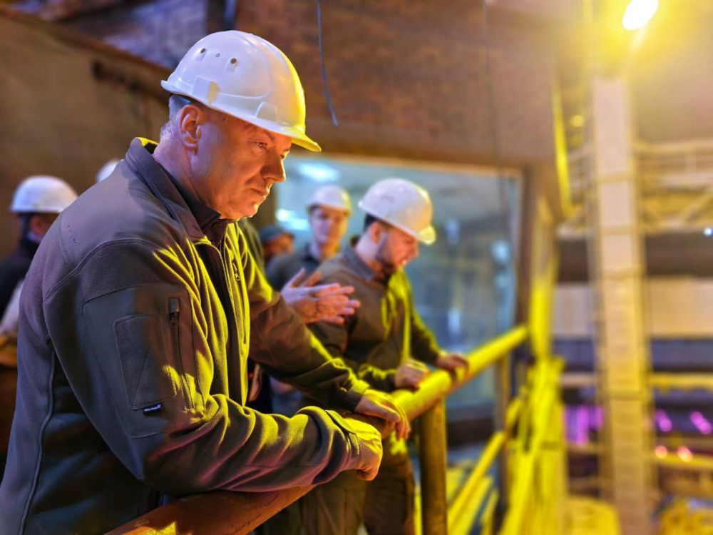 Марат Хуснуллин: Во время командировок в новые регионы после посещения объектов провожу совещания по социально-экономическому развитию