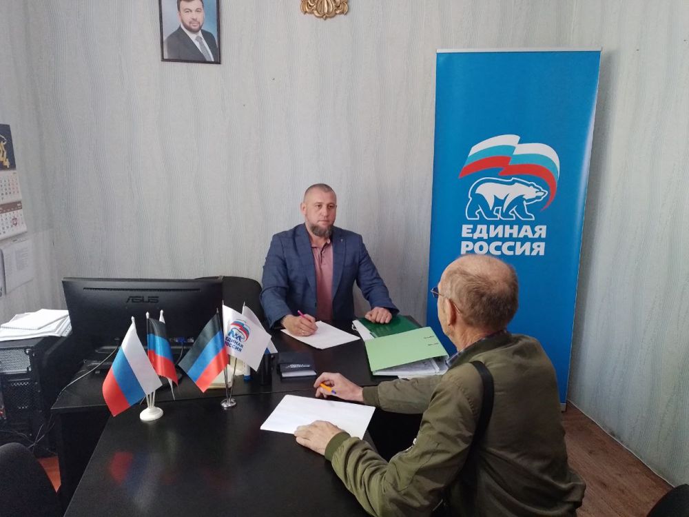 Юрий Будрин: Единая Россия. 19 апреля 2024 года состоялся приём граждан в Общественной приемной. Приём провел и.о. главы администрации района Максим Лещев