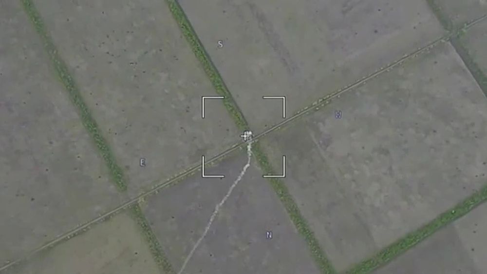 Борис Рожин: Поражение ЗРК "Стрела-10" ВСУ беспилотником-камикадзе "Ланцет" на юге Донецкой области