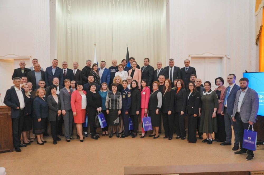 Начал свою работу новый состав Общественной палаты Донецкой Народной Республики