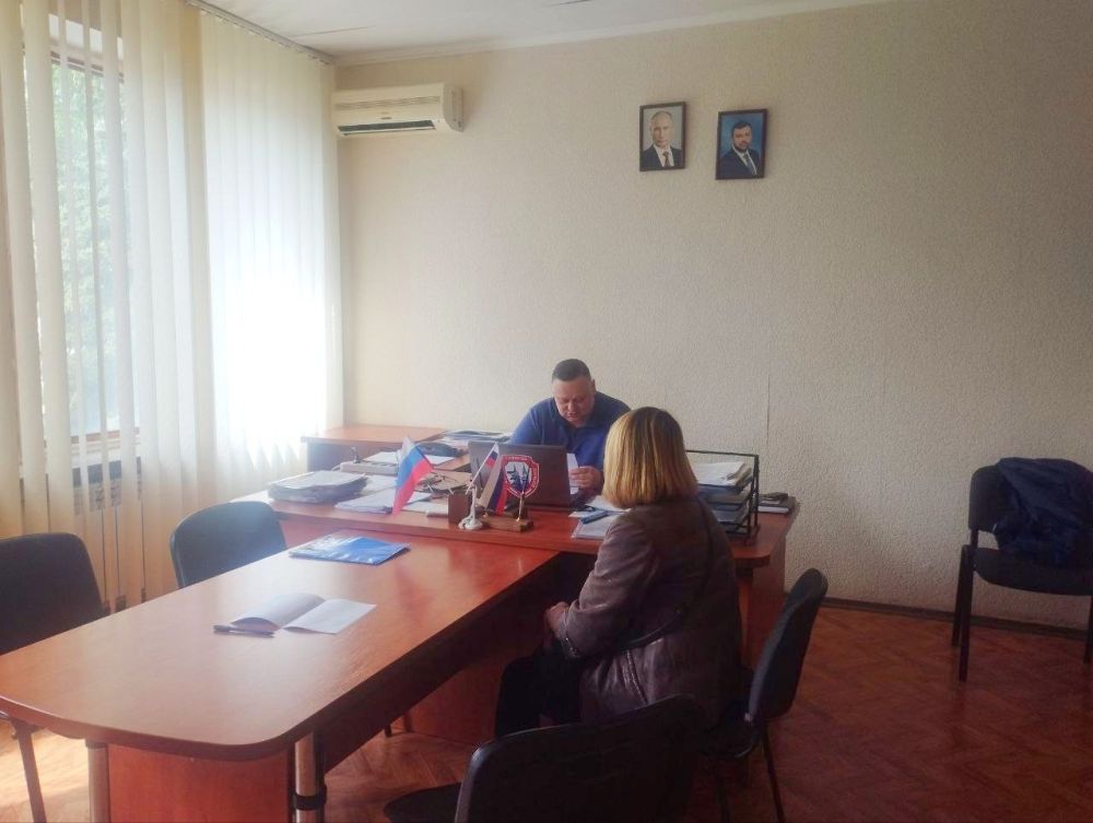 Иван Адамец: Сегодня, 25 апреля, заместитель руководителя Управы Куйбышевского внутригородского района Администрации городского округа Донецк, Алексей Шлапак провел прием граждан