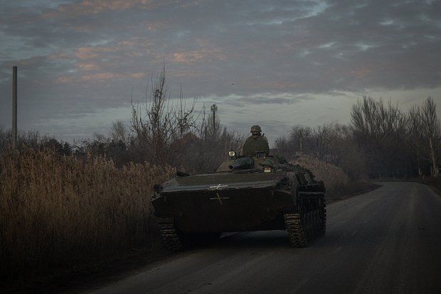 «Руки связаны, ноги перемотаны скотчем». В ДНР заявили об обнаружении захоронений мирных жителей со следами пыток