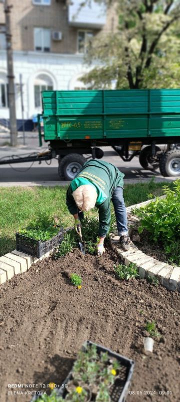 ������� ������: ������� ���������� ��� ��� "���������� ������������ ������" �������� ������� - 1000 ��. ������� - 700 ��. ����������� ������ �.�������