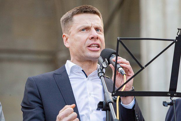 В Раде рассказали о строительстве дорог для русских танков под Харьковом