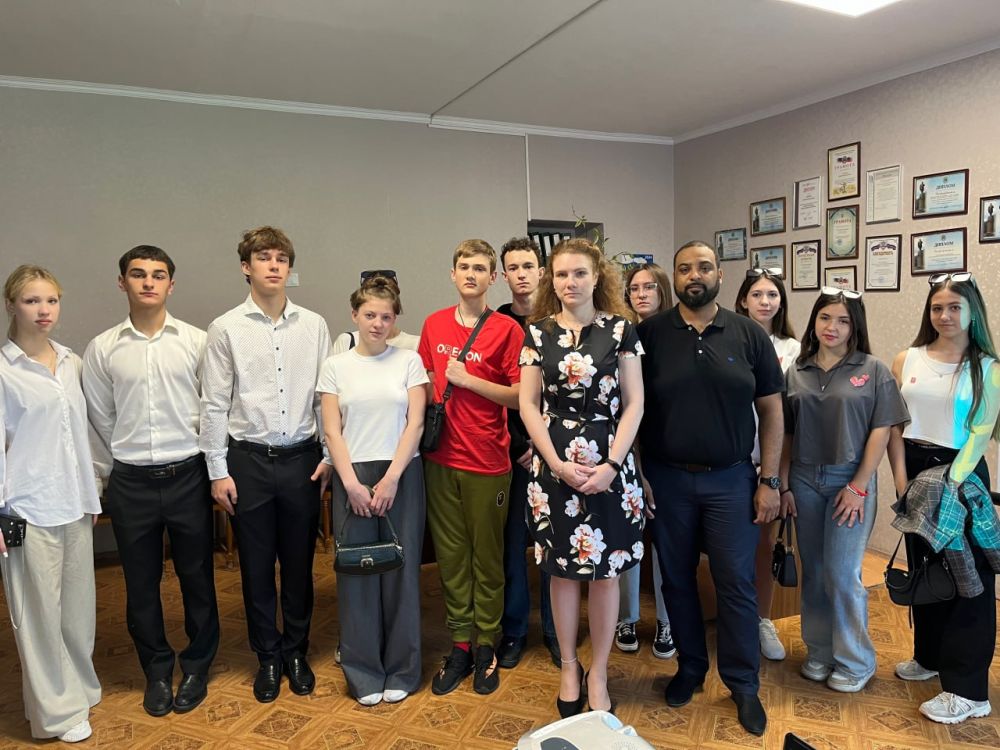 28 мая в рамках проекта «ГосСтарт.Диалог» состоялась встреча с активной молодёжью Ворошиловского района