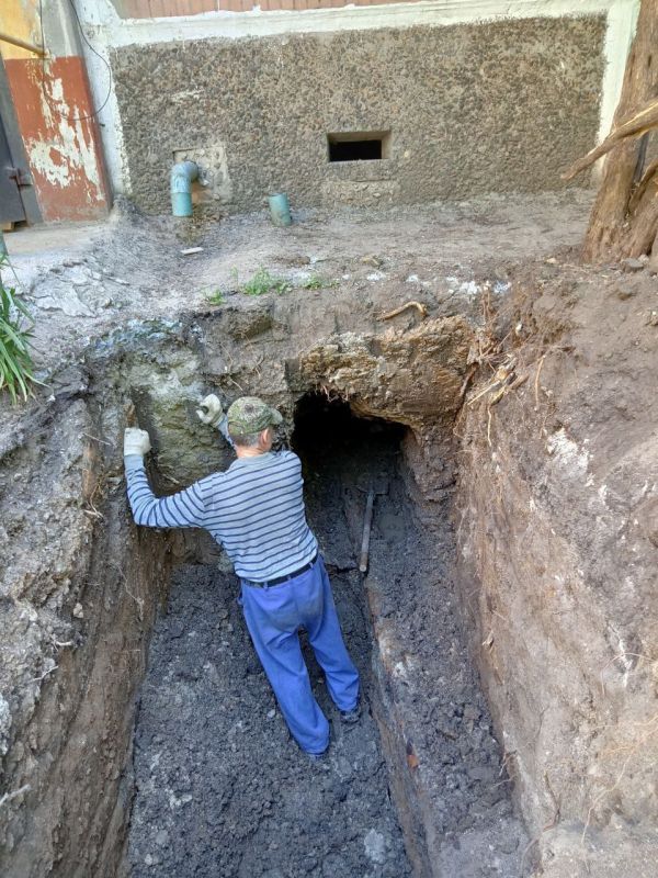 Иван Адамец: Силами МУП АГД "УК Куйбышевского района" проводятся работы по ремонту жилого фонда