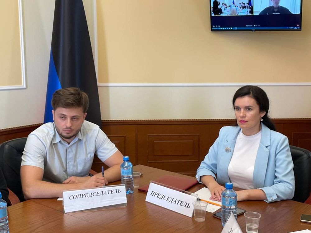 БРИКС в Донецке: Молодежь обсуждает будущее