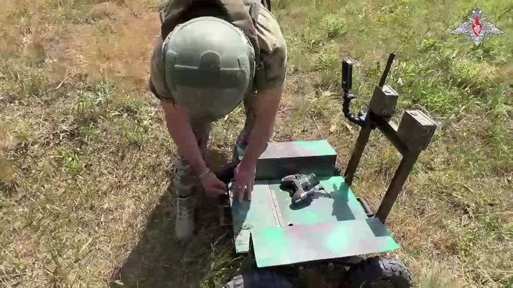 Борис Рожин: Специалисты отряда БпЛА «Русские ястребы» «Южной» группировки войск применяют автоматизированные платформы «Скорпион-М» на Донецком направлении