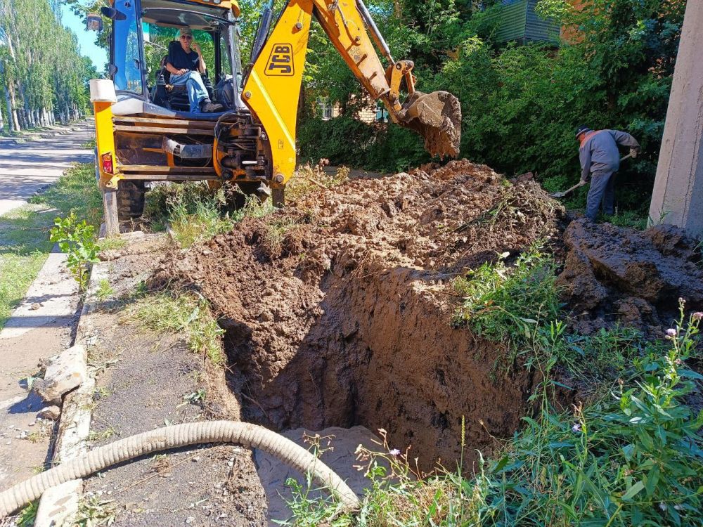 ������� ������: �������, 27 ����, ������ ������������-��������������� ������ � 6 (����������� �����) ������� "�������� �����" ��� ��� "���� ��������"" ������� ��������� ������ �� ����� ������������� �-400 �� �� ������: ��. ������������, 70