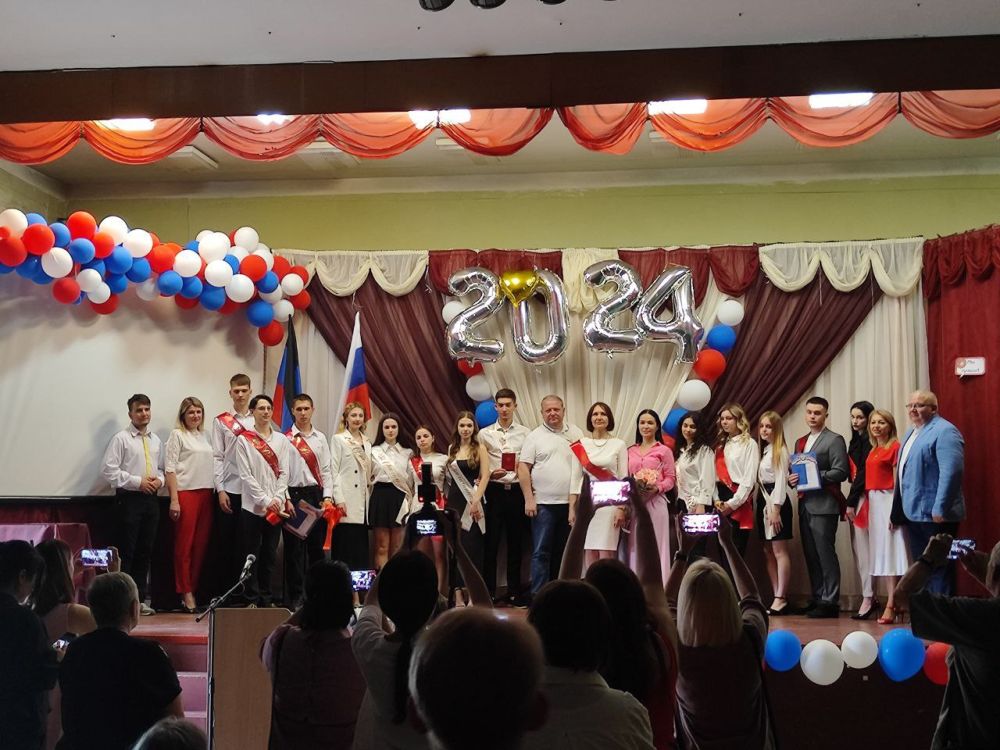 Юрий Будрин: Прощай школа.... Сегодня, 28.06.2024 г. Муниципальном бюджетном общеобразовательном учреждении «Школа № 69...