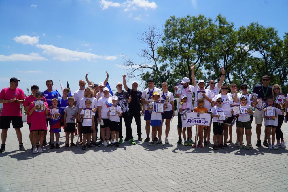 Юрий Мартынов: В рамках празднования Года семьи в Мариуполе прошел финал Республиканских соревнований «Мама, папа, я - спортивная семья»