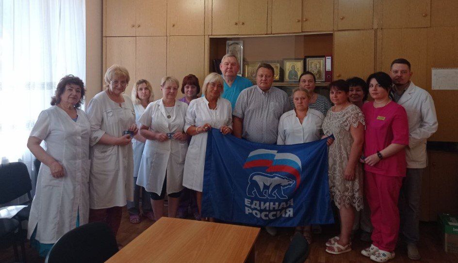 Сегодня, 3 июля, руководитель Управы Киевского внутригородского района Администрации городского округа Донецк Валентин Левченко, провел встречу с трудовым коллективом ГБУ "ЦГКБ № 20 г.Донецка"