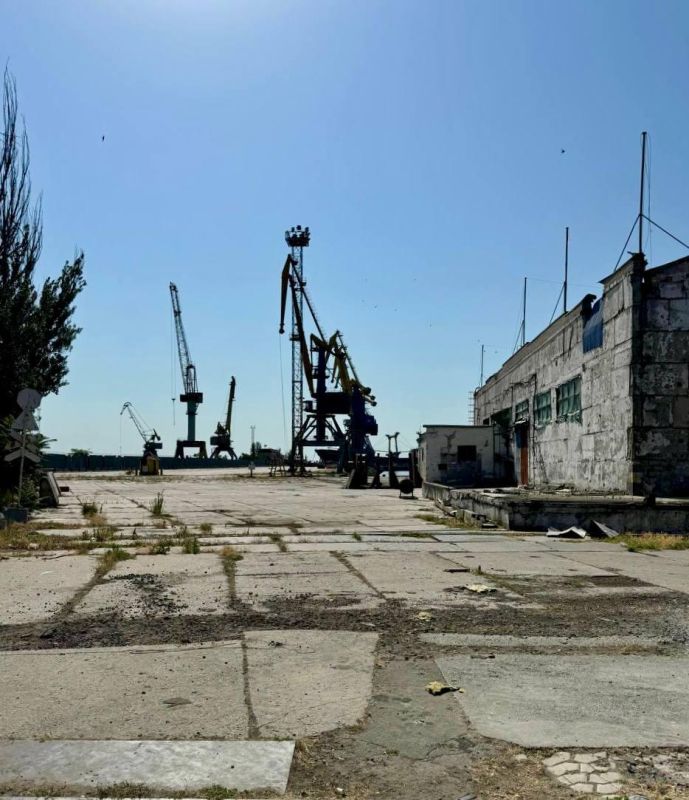 Руководитель Федеральной таможенной службы Валерий Пикалёв посетил с рабочим визитом Донецкую таможню