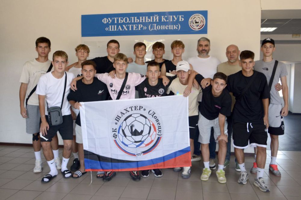 Алексей Дорофеев: Сегодня команда «ДУОР – Шахтер Донбасса» U17 («Шахтер-2») отправилась в Евпаторию для участия во втором этапе чемпионата «Содружество»