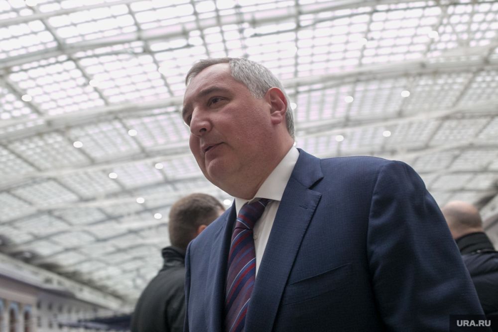 Рогозин ответил Картаполову на слова о ранении из-за смартфона в зоне СВО