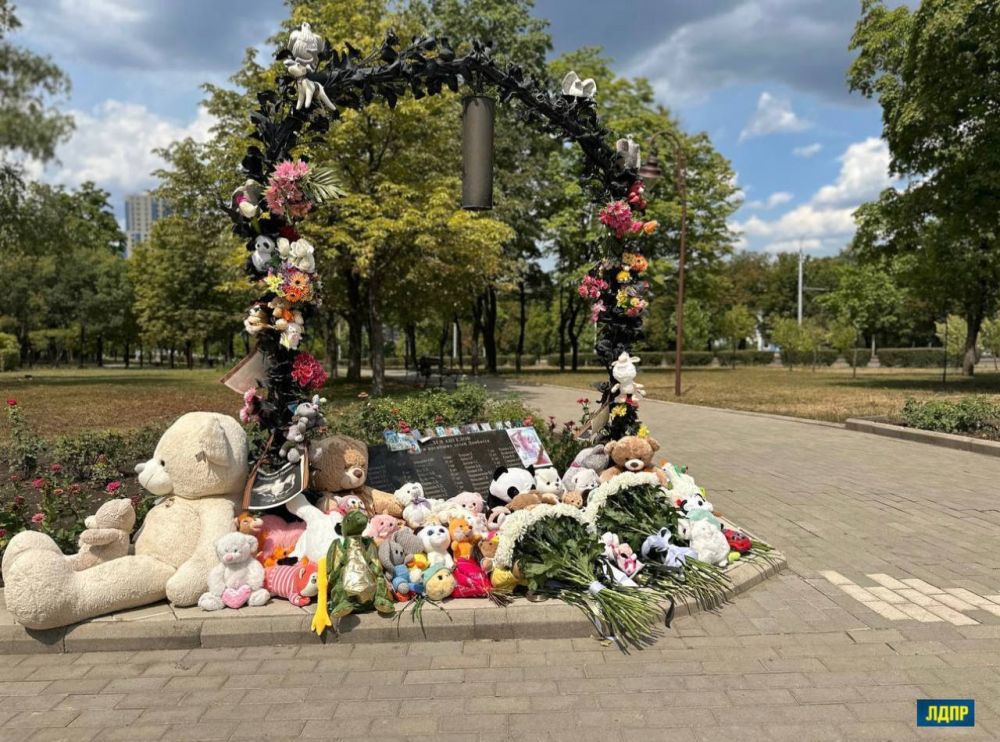 Андрей Крамар: В память об ангелах.... 27 июля в Республике чтят память детей-жертв украинской агрессии в войне на Донбассе