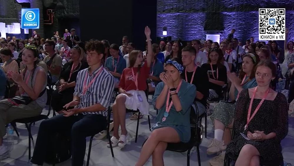 Крупнейшая киностудия на юге России! Сергей Кириенко и Денис Пушилин открыли новое арт-пространство! Премьеру какого фильма представили в Крыму?