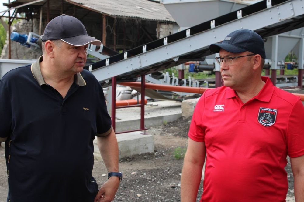 Врио губернатора Кузбасса Илья Середюк посетил прифронтовую Горловку