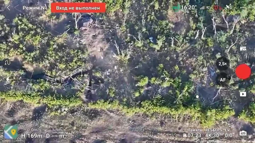 Борис Рожин: Тем временем разведчики из 14 гвардейской бригады крошат врага на всех участках Южно-Донецкого направления