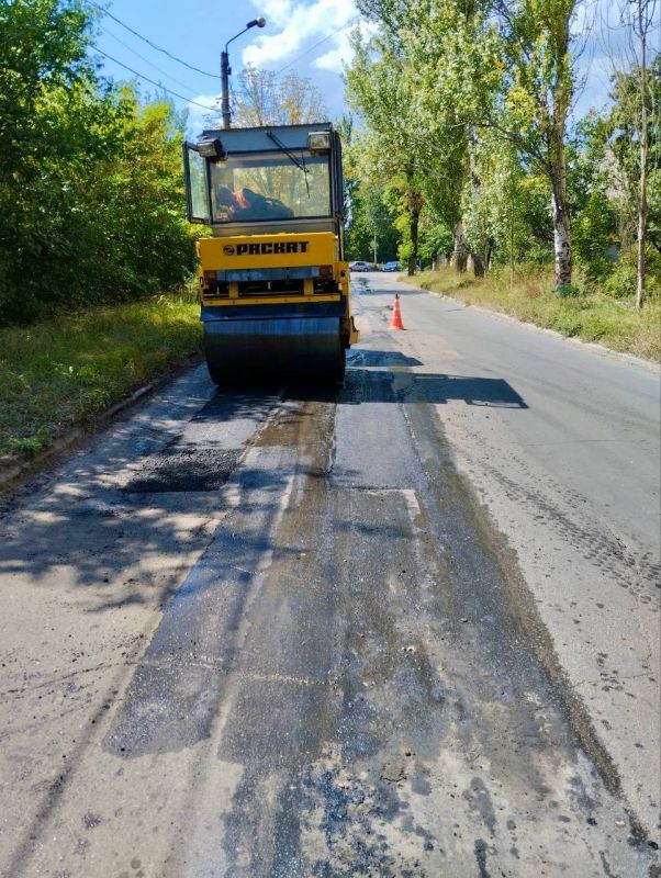Текущий ремонт дороги по улице Антропова в Будённовском районе