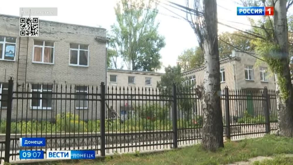 Жить по соседству с любителями горячительных напитков!