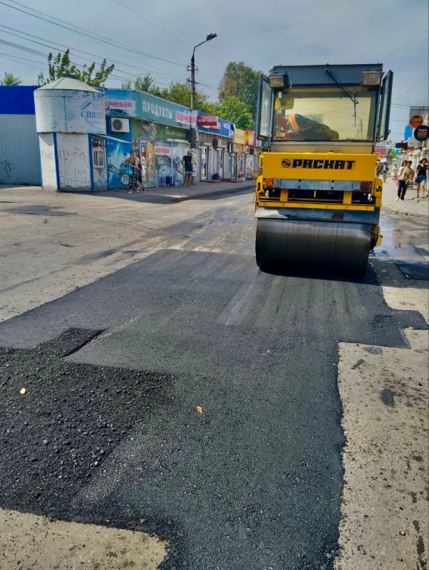 Михаил Меренков: Текущий ремонт дороги по улице 230 Стрелковой дивизии в Будённовском районе