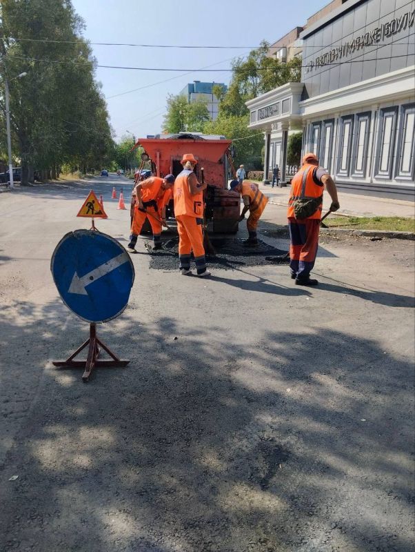 Михаил Меренков: Текущий ремонт дороги по улице 230 Стрелковой дивизии в Будённовском районе