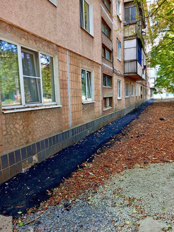 Михаил Меренков: В Буденновском районе начались работы по текущему ремонту асфальтового покрытия придомовых территорий