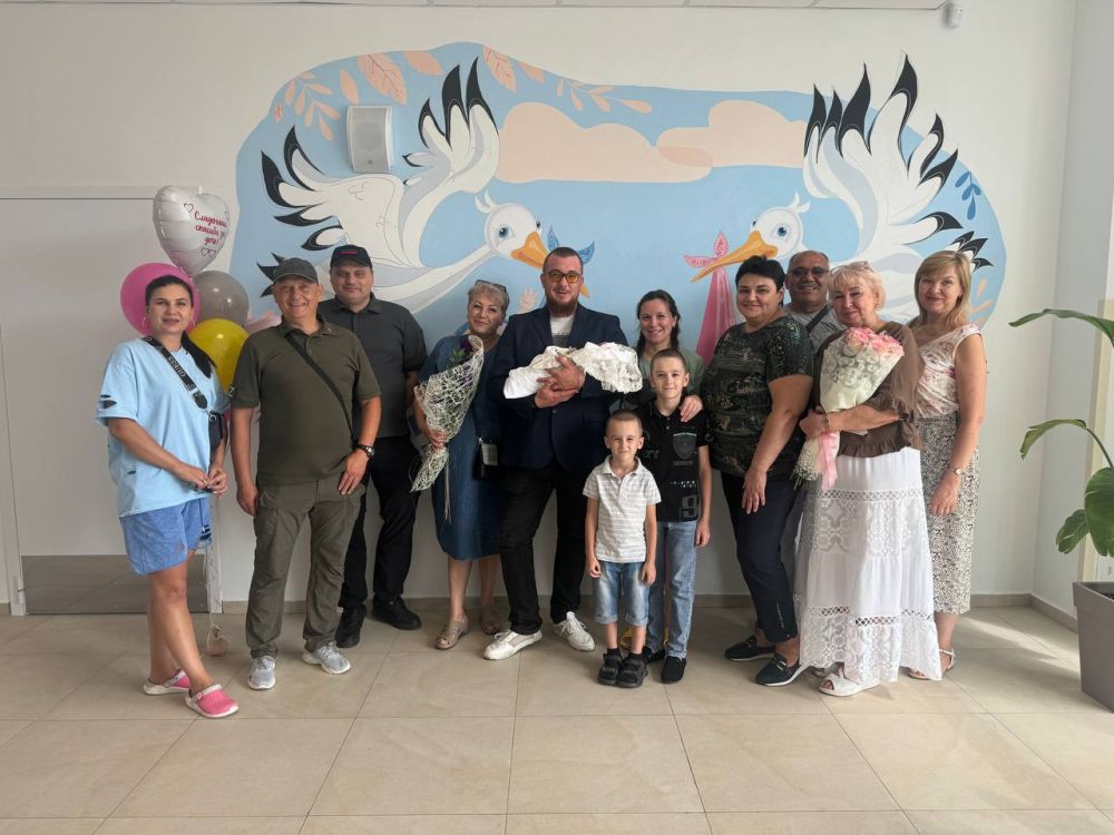 Дмитрий Огилец: Очень радостно в военном Донецке быть участником такого события! В новом перинатальном центре встречали...