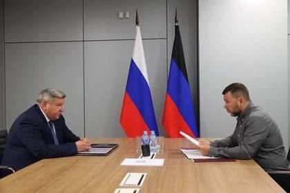 Глава ДНР провел рабочую встречу с зампредседателя РВИО Николаем Овсиенко
